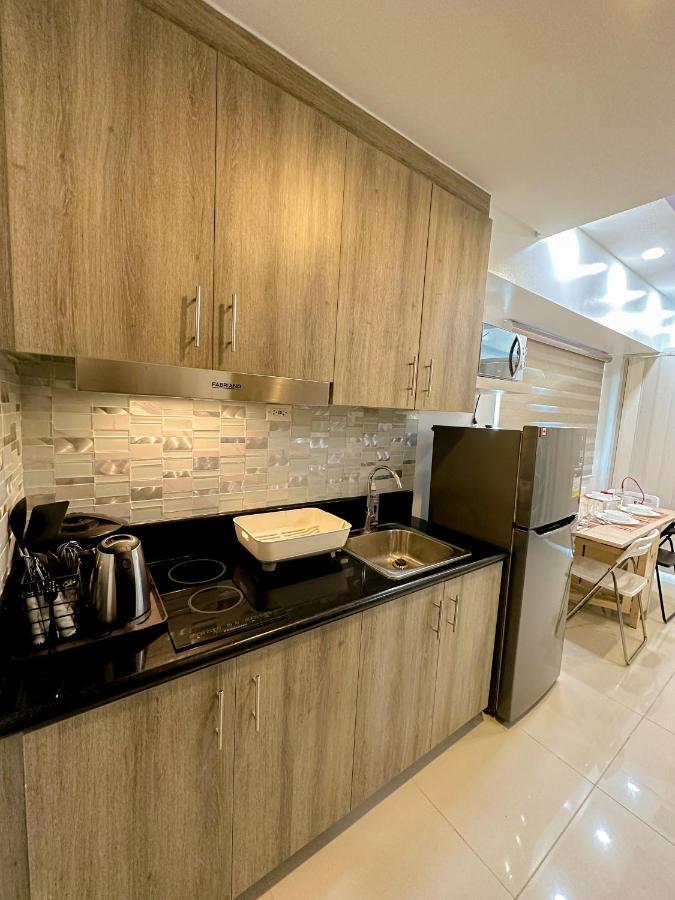 Chen'S Cozy 2Bedroom @ Coast Residences Манила Екстериор снимка